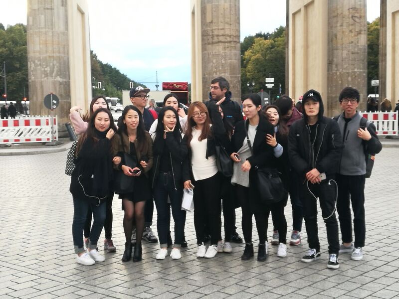 Südkoreanische Studentengruppe in Hamburg
